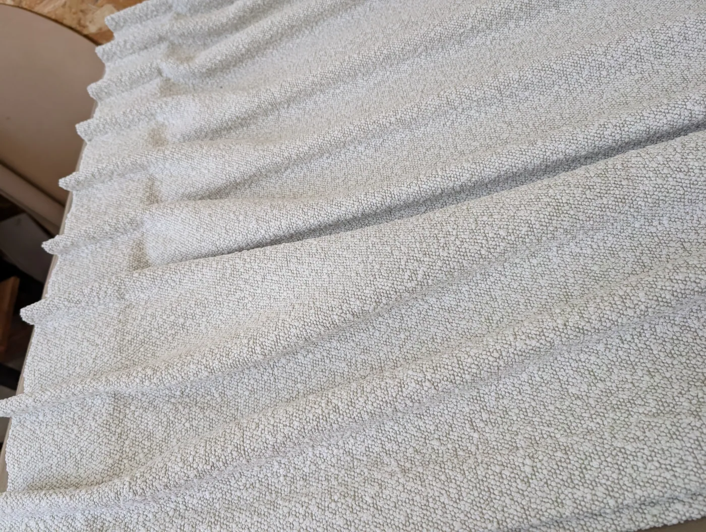 rideau en tissu taiga de chez casamance — réalisation Larouquine