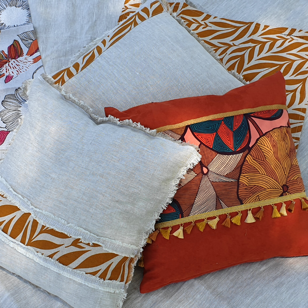 Coussin 100% lin lavé naturel - franges et feuilles