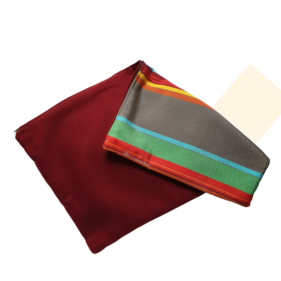 housse de coussin d'extérieur double-face, dimensions 50x30 centimètres, fabriquée en France par l'atelier Larouquine, Bayonne, Pays basque